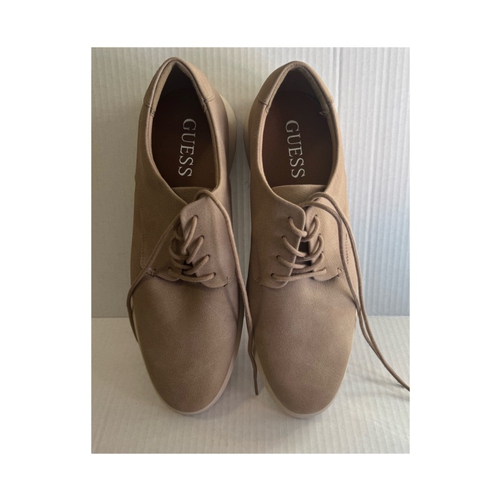 GUESS Men's Brown Oxfords